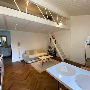 Studio Bella Appartement Saint-Andre-de-Corcy