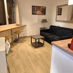 Cosy 2p A 5 Minutes A Pied De La Et Du Centre Appartement